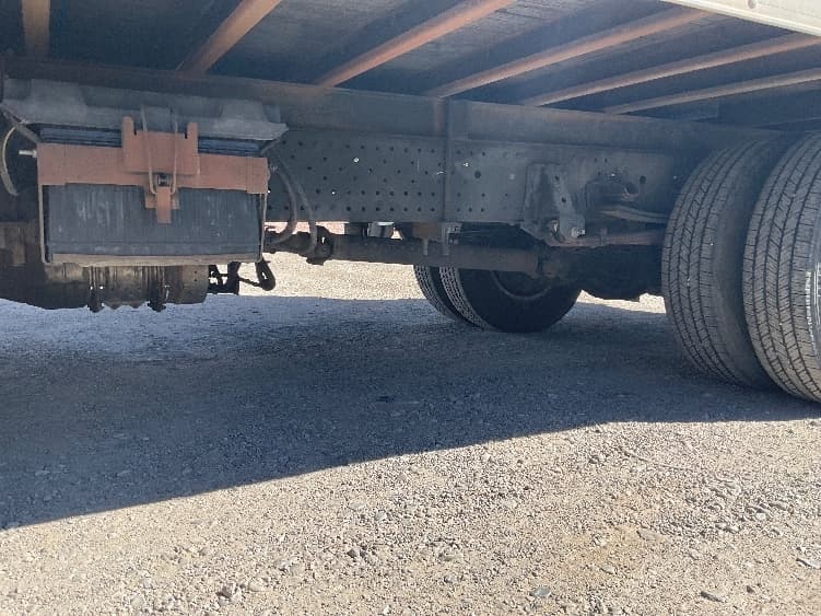 2011 Isuzu NPR — photo 5