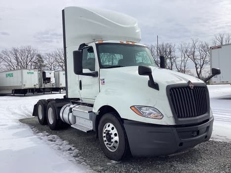 2020 International LT — photo 3