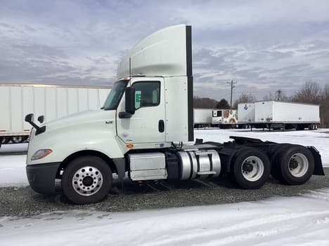 2020 International LT — photo 7