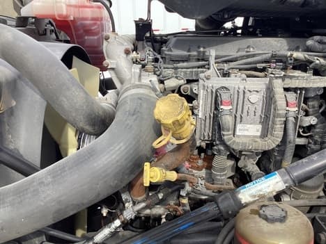 2020 International LT — photo 8