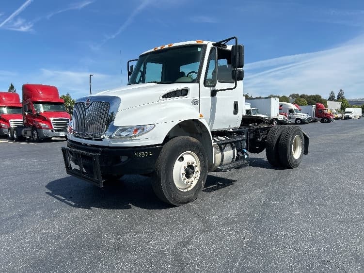 2019 International 4300 — photo 3