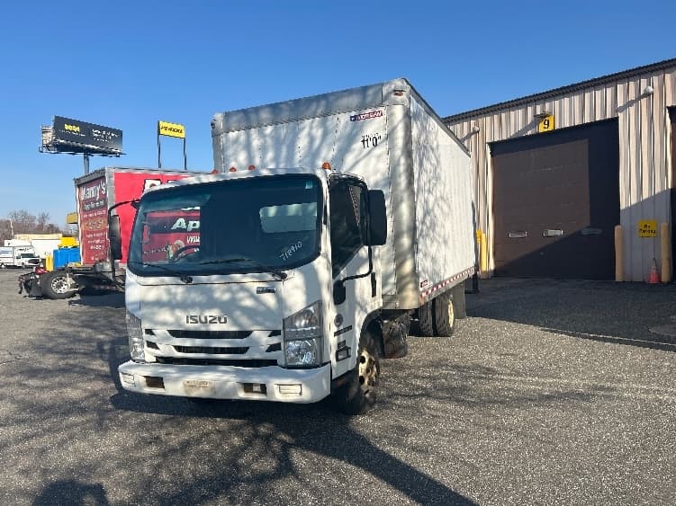 2019 Isuzu NPR — photo 3