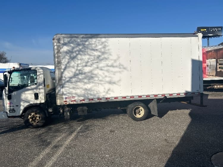 2019 Isuzu NPR — photo 4