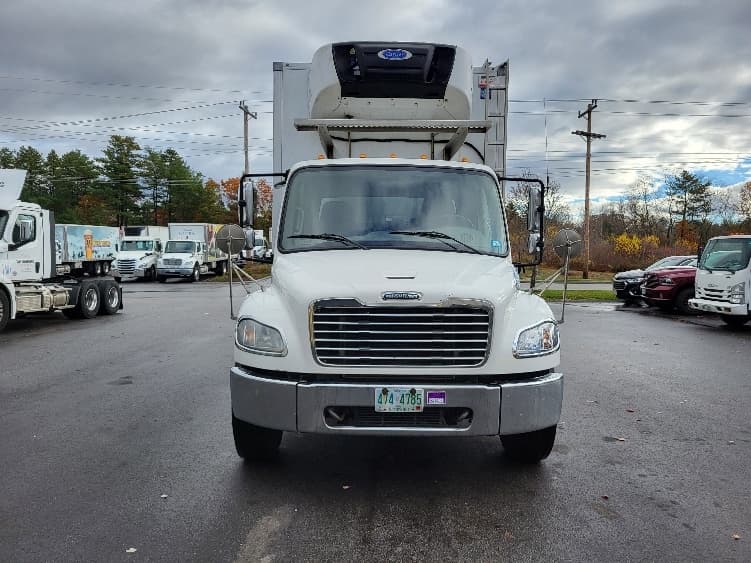2020 Freightliner M2 106 — photo 2