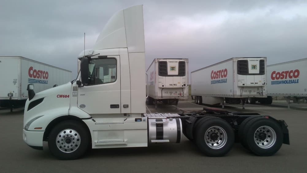 2021 Volvo VNR 640 — photo 4