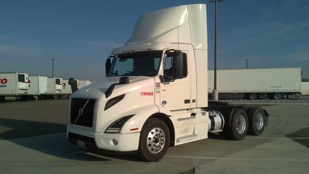 2021 Volvo VNR 640 — photo 3