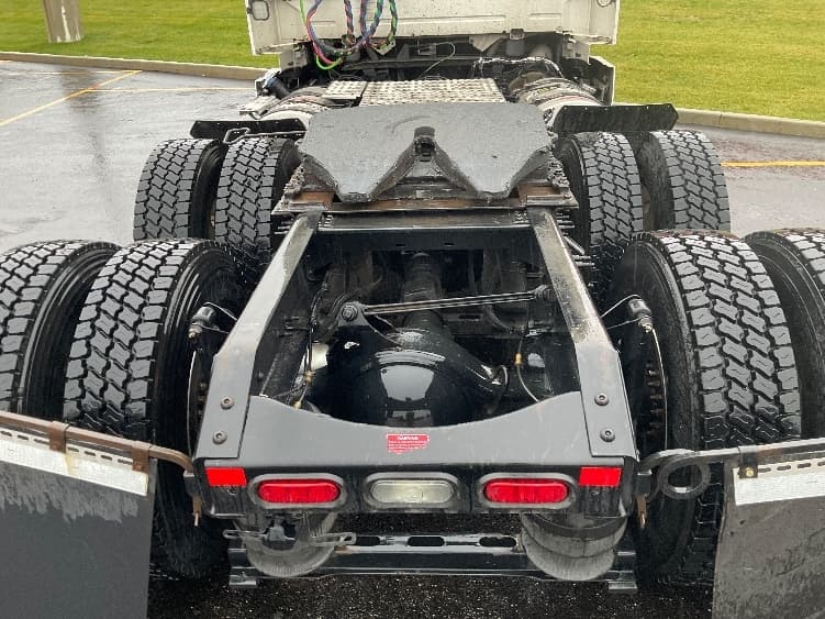 2020 Volvo VNR 640 — photo 6