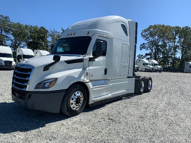 2021 Freightliner Cascadia — photo 3
