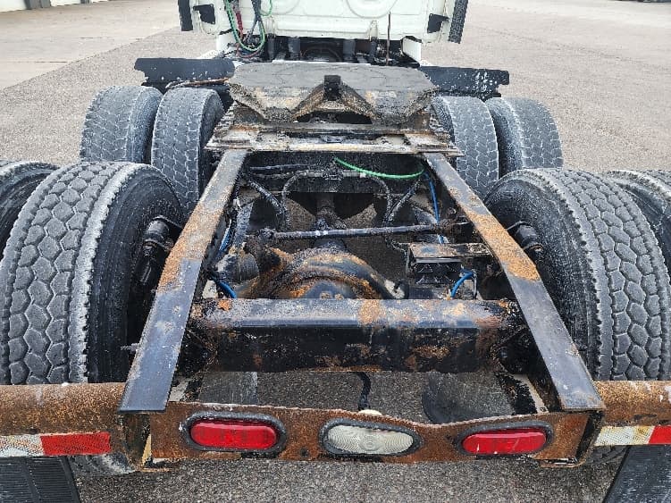 2018 Freightliner Cascadia — photo 6