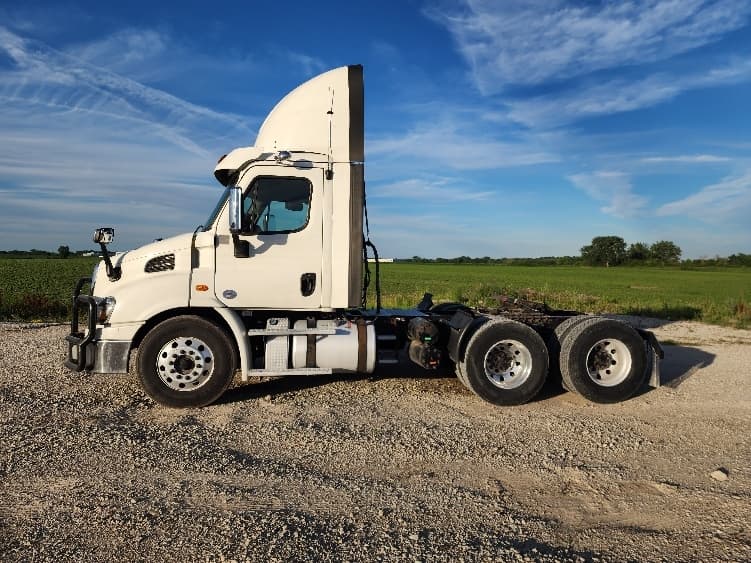 2018 Freightliner Cascadia — photo 4