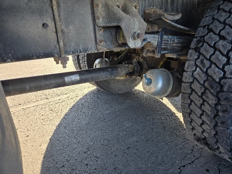 2018 Isuzu FTR — photo 5