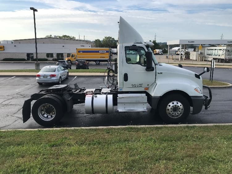 2020 International LT — photo 8