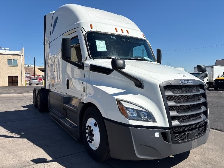 2023 Freightliner Cascadia