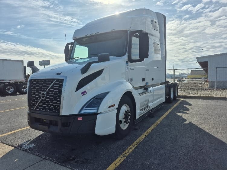 2023 Volvo VNL 760 — photo 3