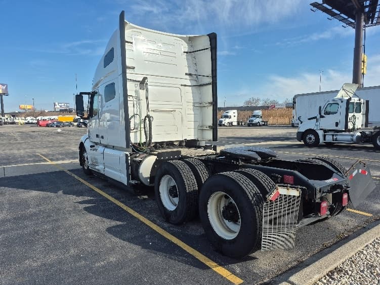 2023 Volvo VNL 760 — photo 5