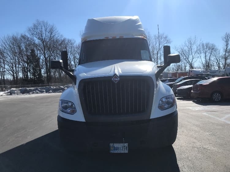 2023 International LT — photo 2