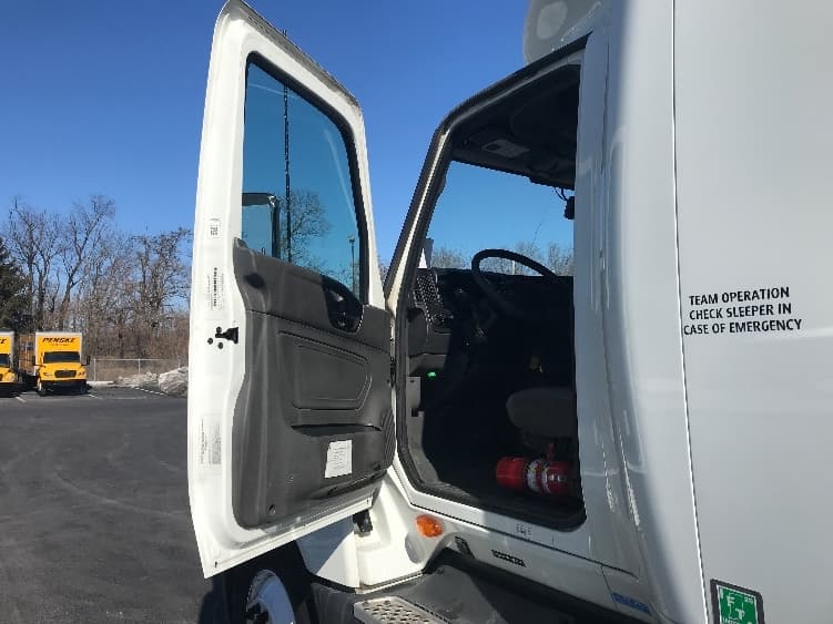 2023 International LT — photo 9