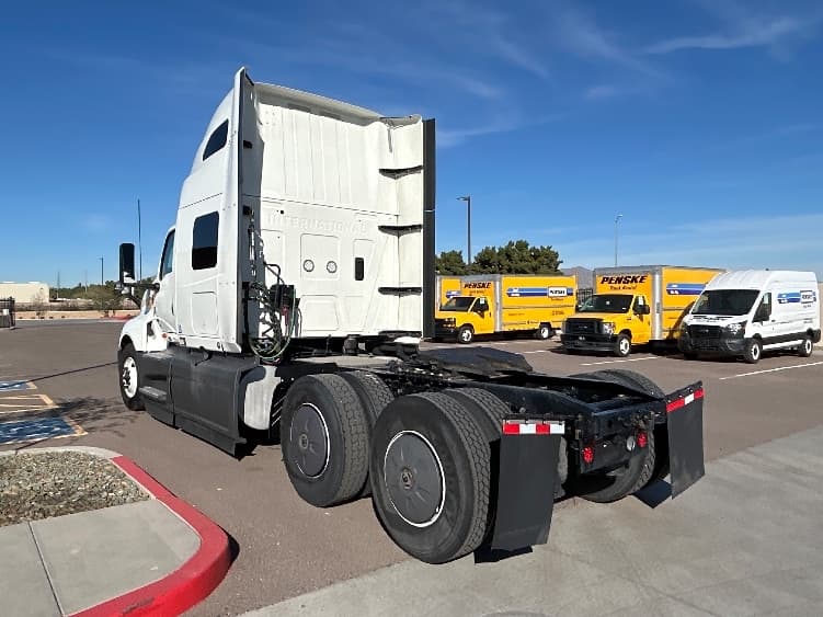 2023 International LT — photo 5