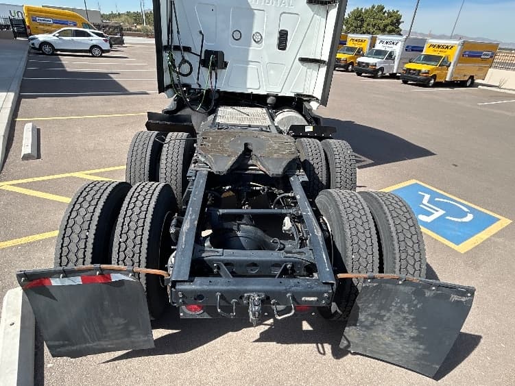 2023 International LT — photo 6