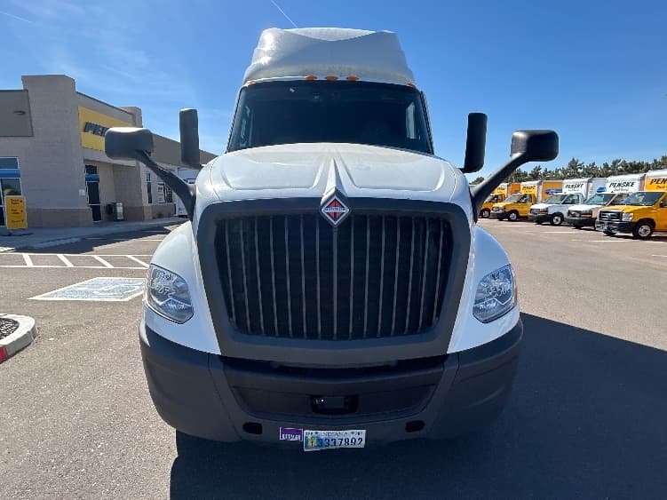 2023 International LT — photo 2
