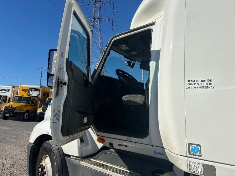 2023 International LT — photo 9