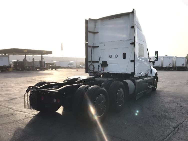 2023 International LT — photo 7