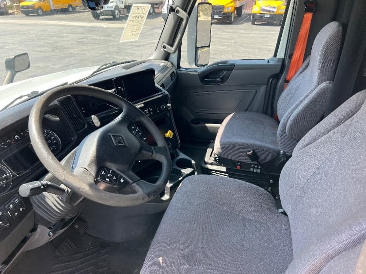 2023 International LT — photo 10