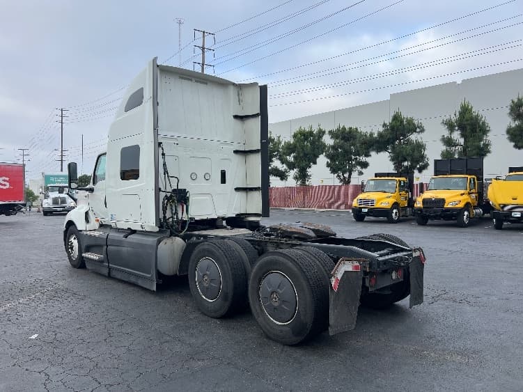 2023 International LT — photo 5