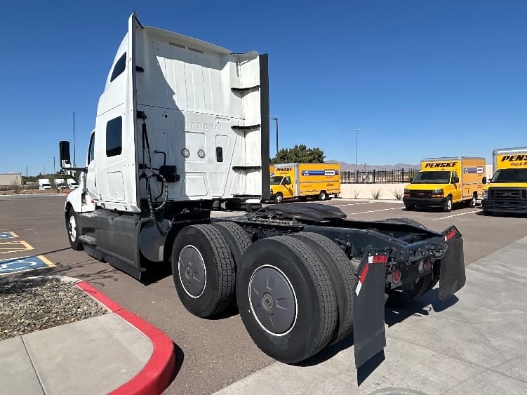 2023 International LT — photo 5