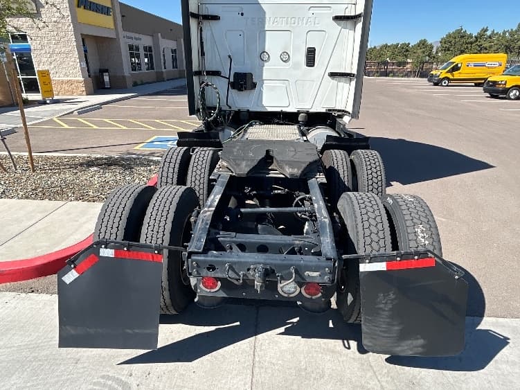 2023 International LT — photo 6