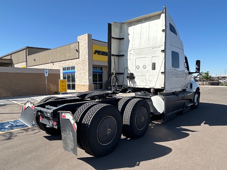 2023 International LT — photo 7