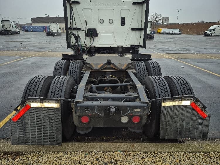 2023 International LT — photo 6