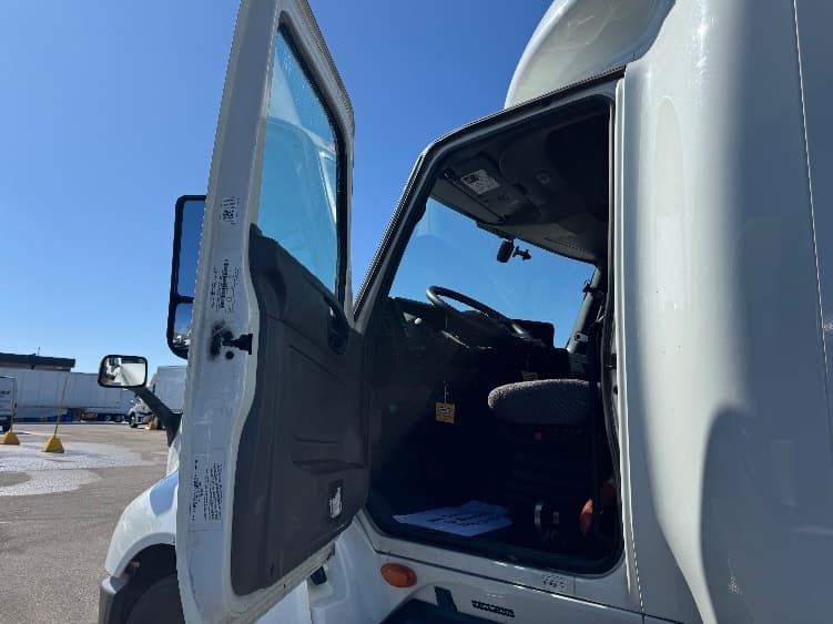 2023 International LT — photo 9