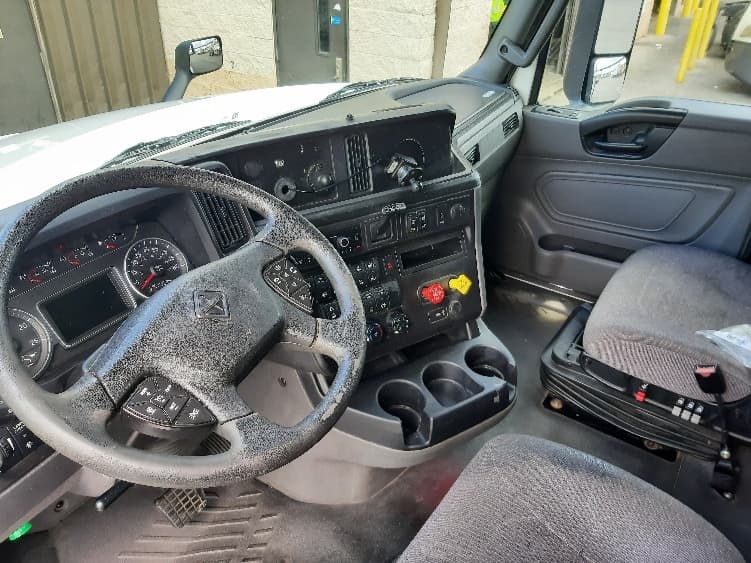 2023 International LT — photo 10