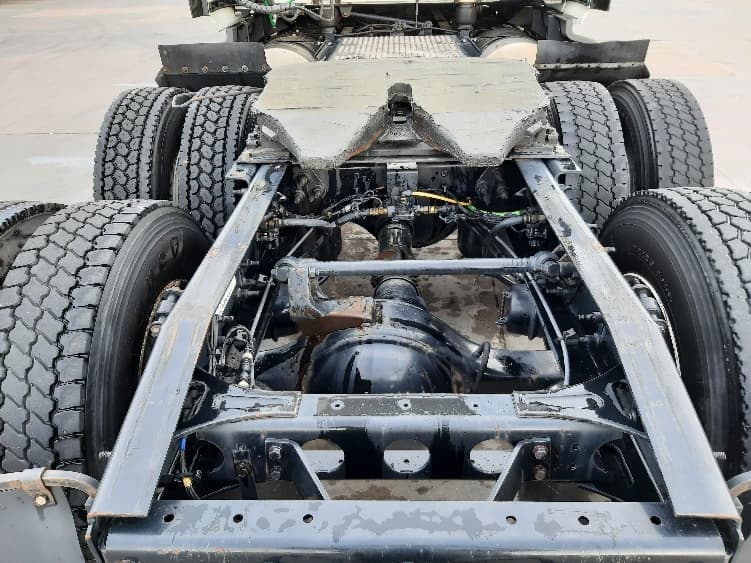 2023 International LT — photo 6