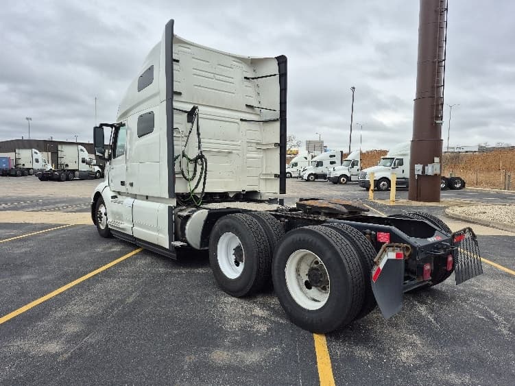 2023 Volvo VNL 760 — photo 5