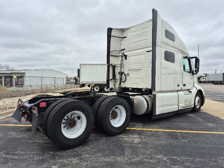 2023 Volvo VNL 760 — photo 7