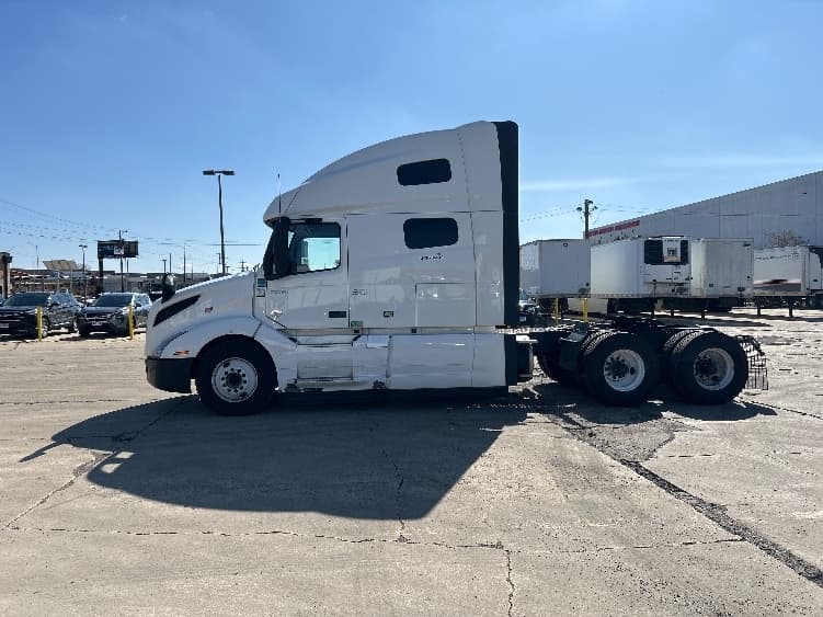 2023 Volvo VNL 760 — photo 4