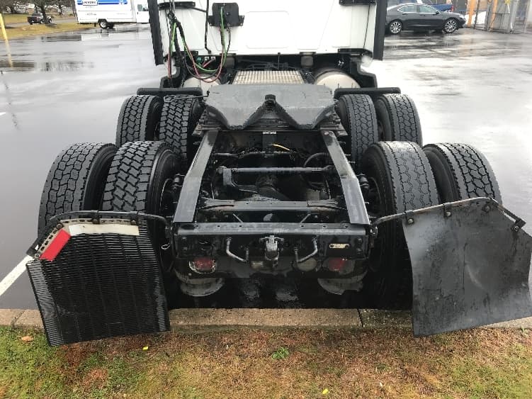 2023 International LT — photo 6