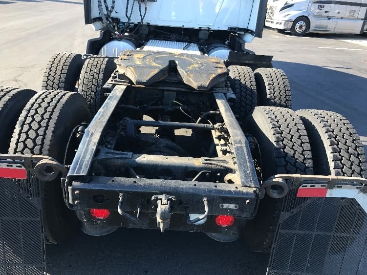 2023 International LT — photo 6