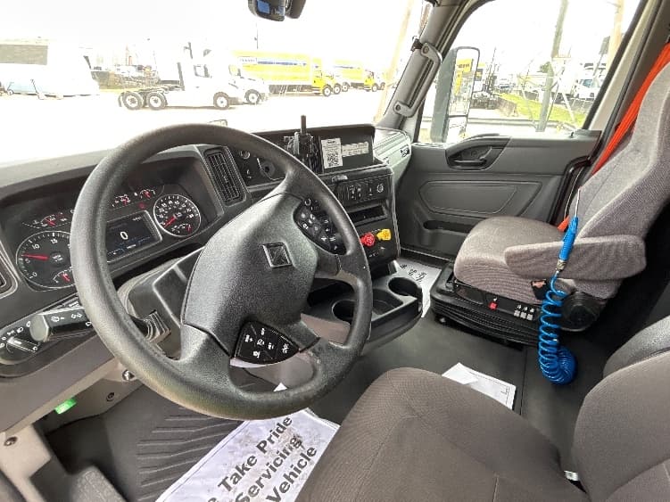 2023 International LT — photo 10