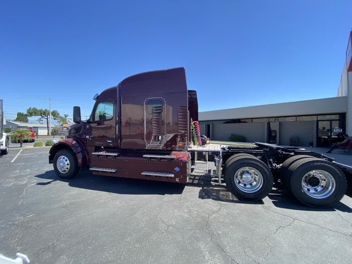 2024 Peterbilt 567 — photo 7
