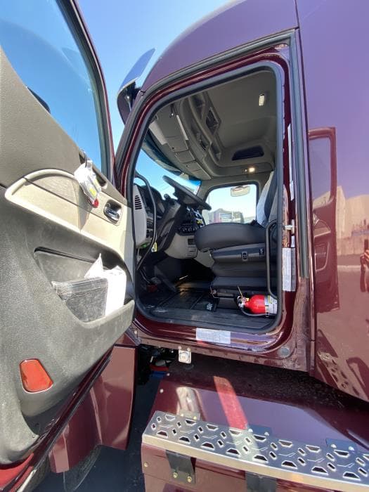 2024 Peterbilt 567 — photo 11