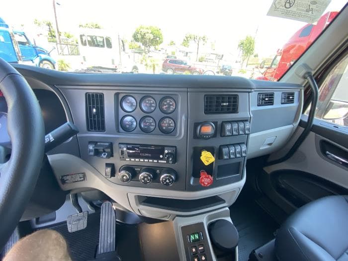 2024 Peterbilt 567 — photo 13