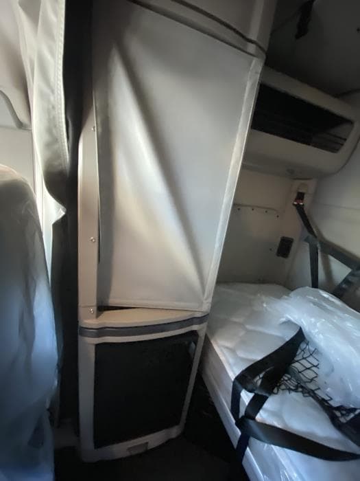 2024 Peterbilt 567 — photo 15