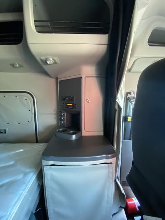 2024 Peterbilt 567 — photo 16