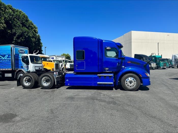 2024 Peterbilt 579 — photo 10