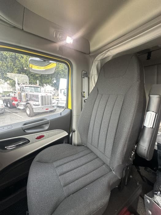 2024 Peterbilt 567 — photo 16