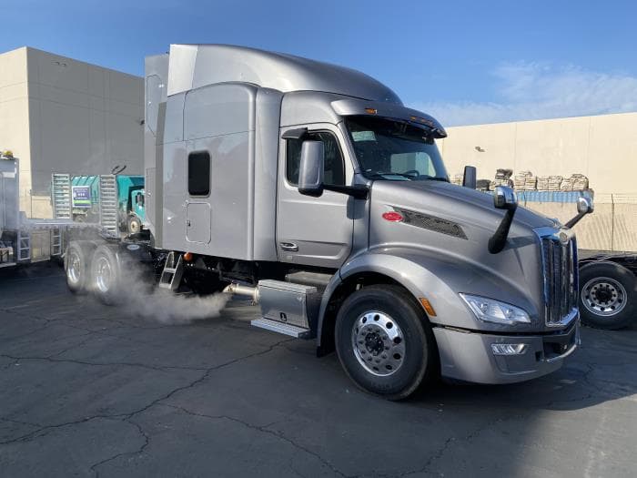 2024 Peterbilt 579 — photo 4