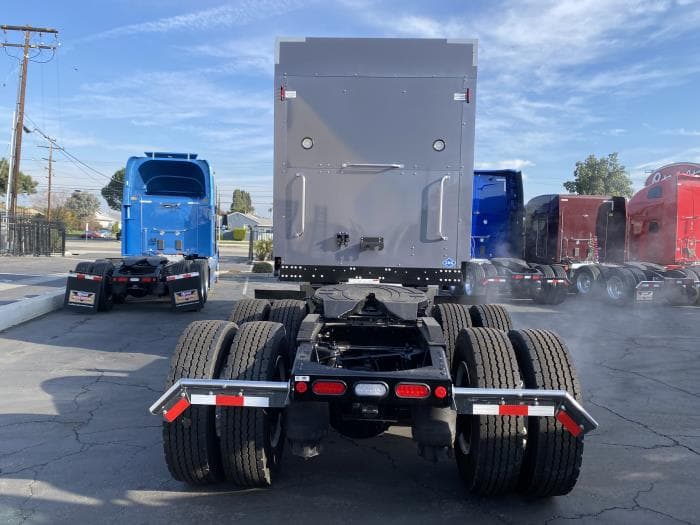 2024 Peterbilt 579 — photo 7